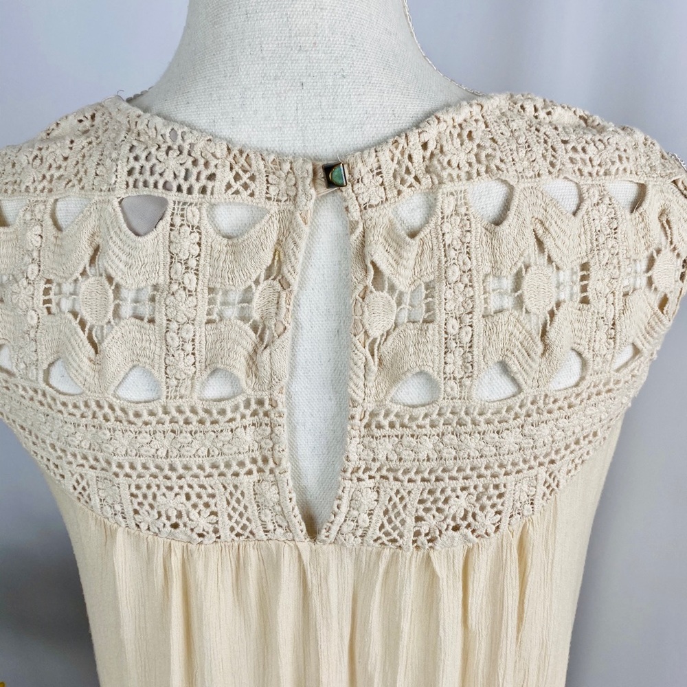 Knox Rose Small Cream Short Sleeve Blouse - Picture 5 of 8